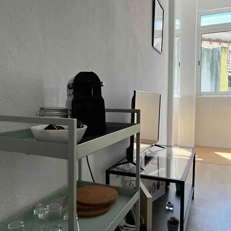 Διαμέρισμα Amazing Two Bedrooms “with Lift” *
