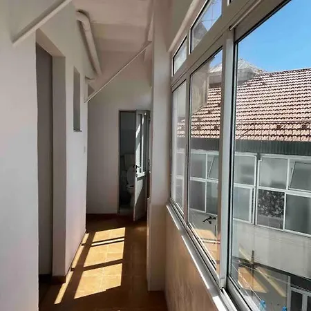 Amazing Two Bedrooms “with Lift” Lejlighed *